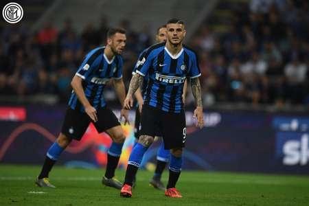 斯基拉：曼奇尼将与萨德签约一份2+2的合同，年薪500万欧（斯基拉：曼奇尼将赴萨德执教，签2+2合约年薪500万欧元）