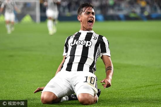 打进精彩世界波+头球破门，马杜埃凯当选欧冠本周最佳球员（远射惊艳再献头槌，马杜埃凯荣膺欧冠周最佳球员）