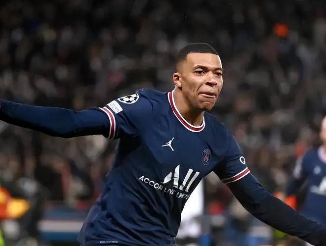 狄龙：裁判在判罚时偷笑，这种行为应该被审查（狄龙称裁判在判罚时偷笑，呼吁对其行为展开审查）