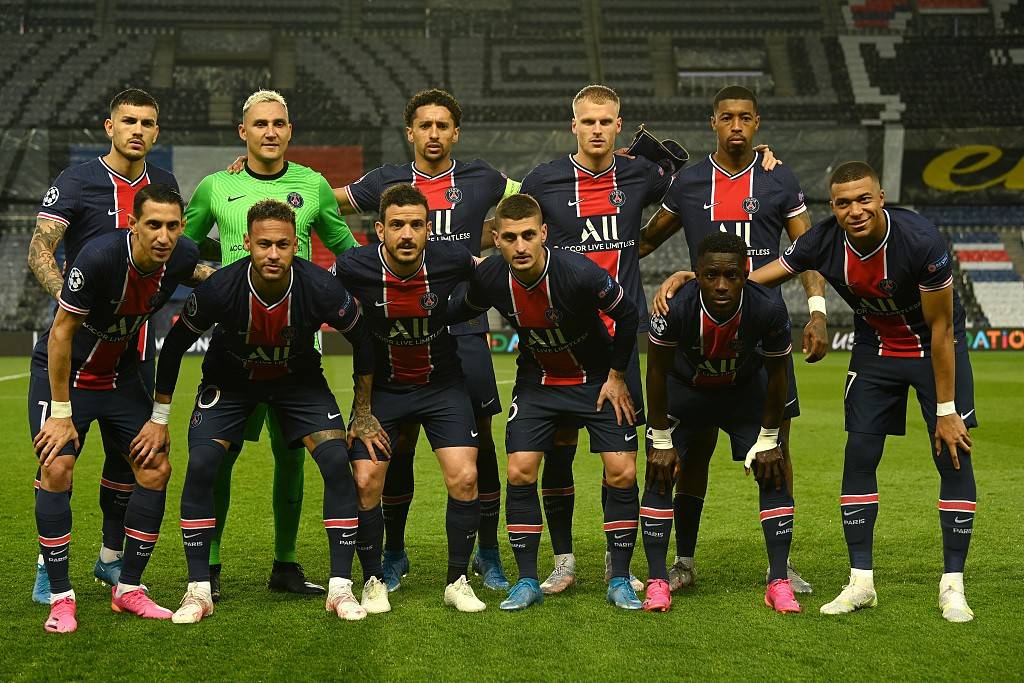 加泰电台：拉波尔塔想请前球员回诺坎普拍照，梅西不太可能去（加泰电台：拉波尔塔计划邀昔日球员回诺坎普合影，梅西出席可能性不大）