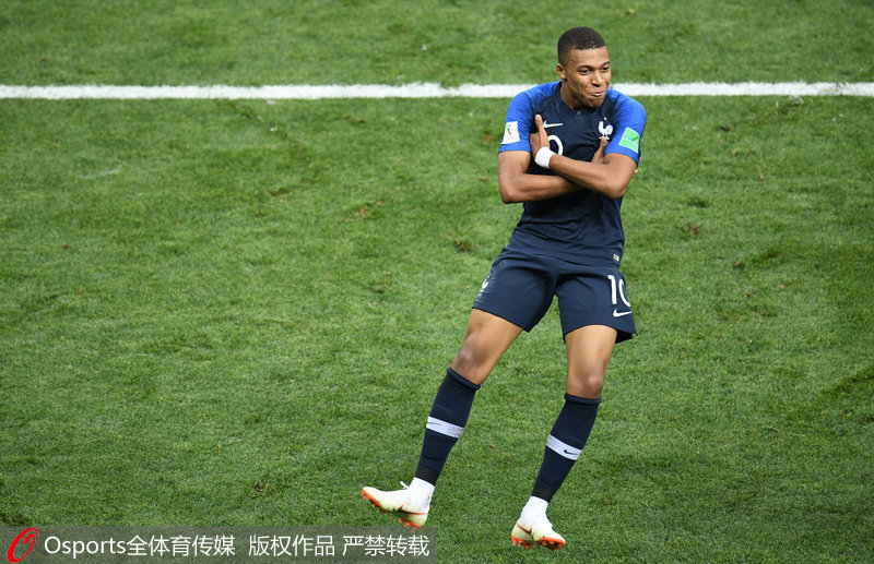 美媒：由于库里缺阵，76人主场最低门票降至8美元