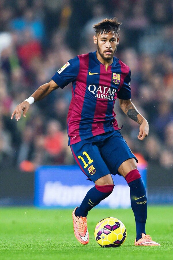 德容：难道我非要去英超才能证明自己的价值吗？我不这么认为（德容：无需赴英超也能证明自己）