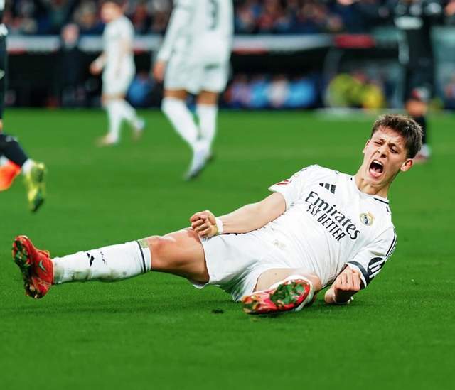 乔纳森-戴维：我可以踢任何位置；一直在训练后进行加练（乔纳森-戴维：位置不设限，训练后我总会加练）