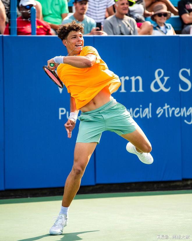 军团中出场 军团中出场