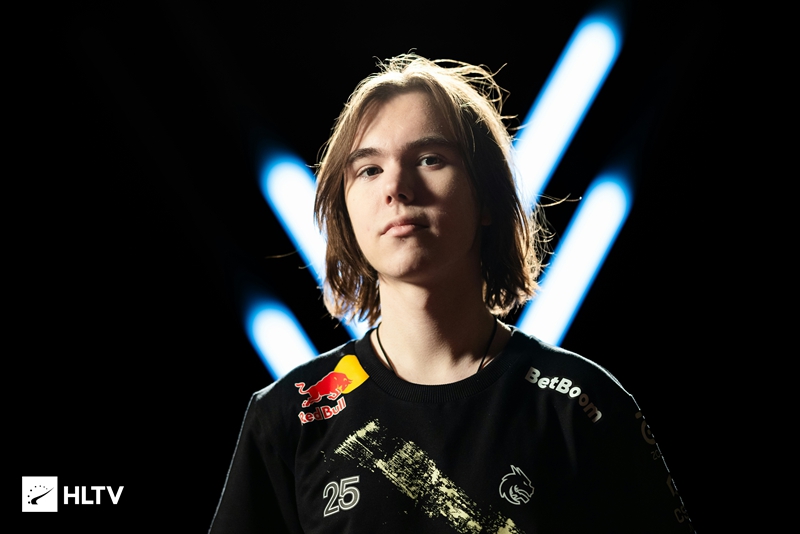 湖人客场鏖战胜掘金，老詹依旧是开云关键先生